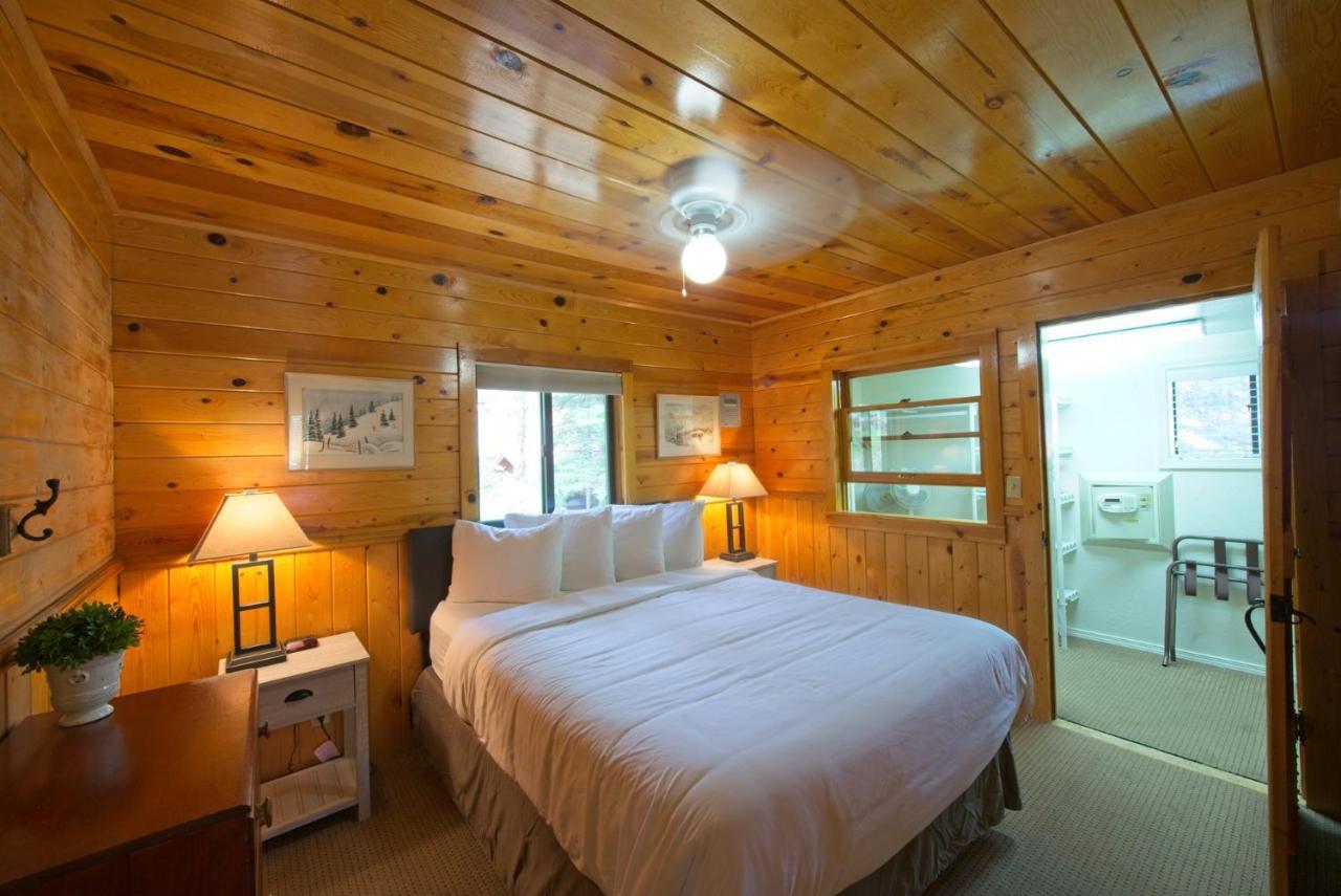 Sitzmark Sports Lodge Ред-Ривер Экстерьер фото
